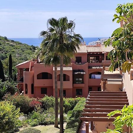 Penthouse Paradiso: 2Br Oasis In Casares Del Sol Extérieur photo